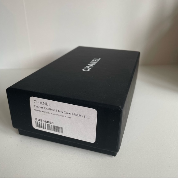 Chanel classic flap cardholder - Picture 8 of 12